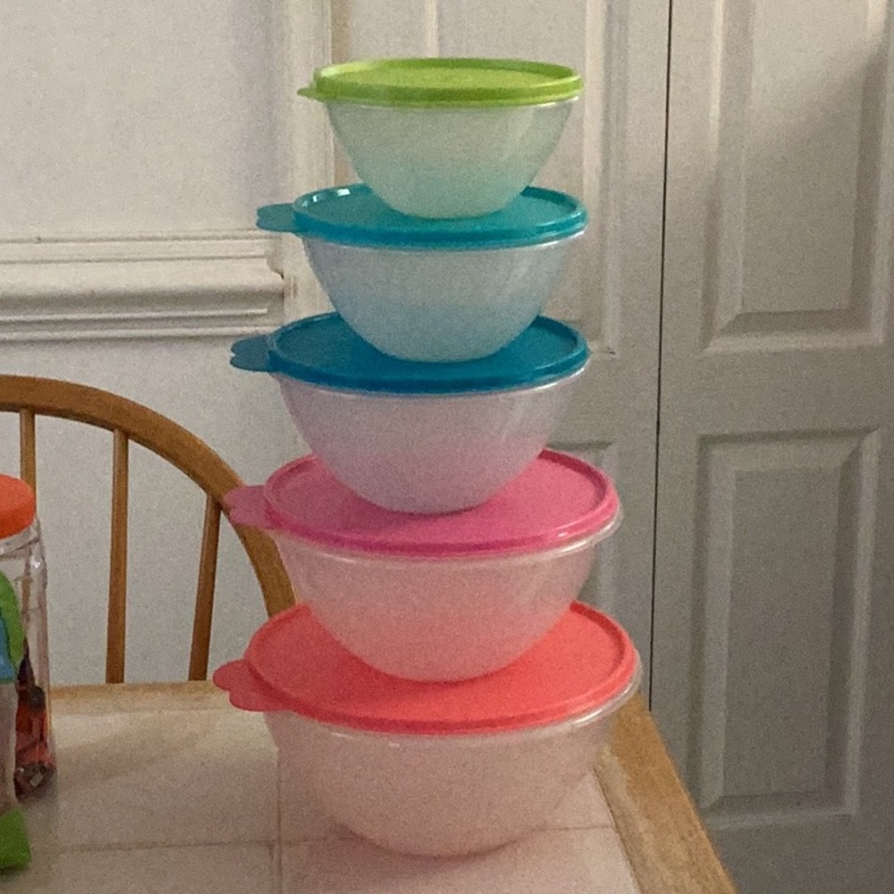 Tupperware Wonderlier Bowl